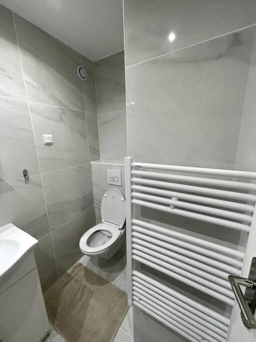 Appartement Cosy Et Moderne Proche De Disneyland Bussy-Saint-Georges Cameră foto